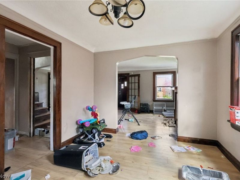 18310 La Salle Avenue, Cleveland, OH 44119 Photo 10