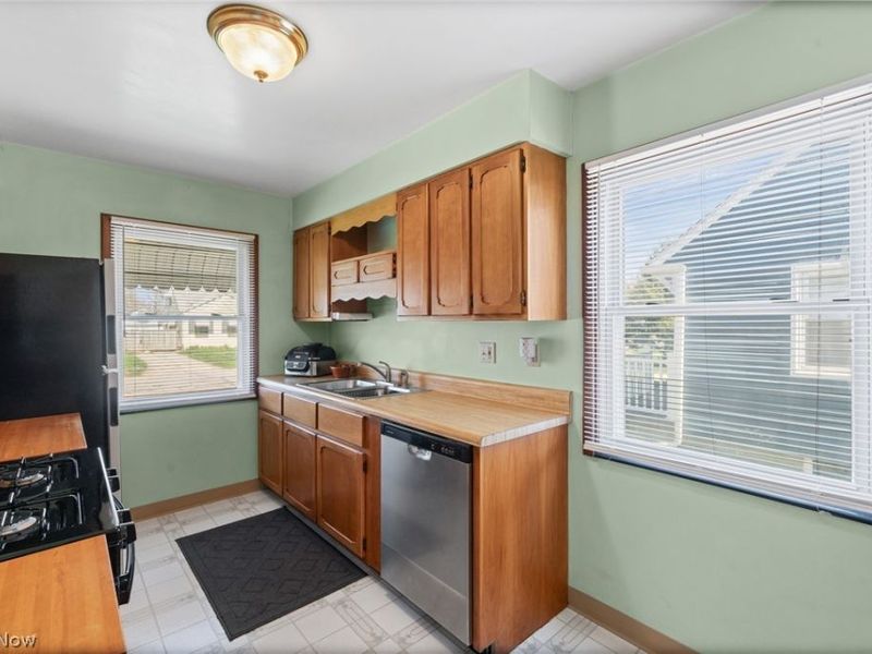 509 Cambridge Avenue, Elyria, OH 44035 Photo 14