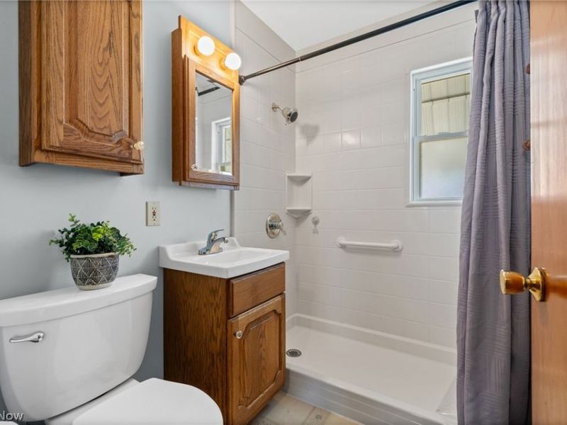 509 Cambridge Avenue, Elyria, OH 44035 Photo 20