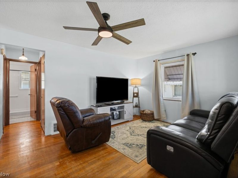 509 Cambridge Avenue, Elyria, OH 44035 Photo 7