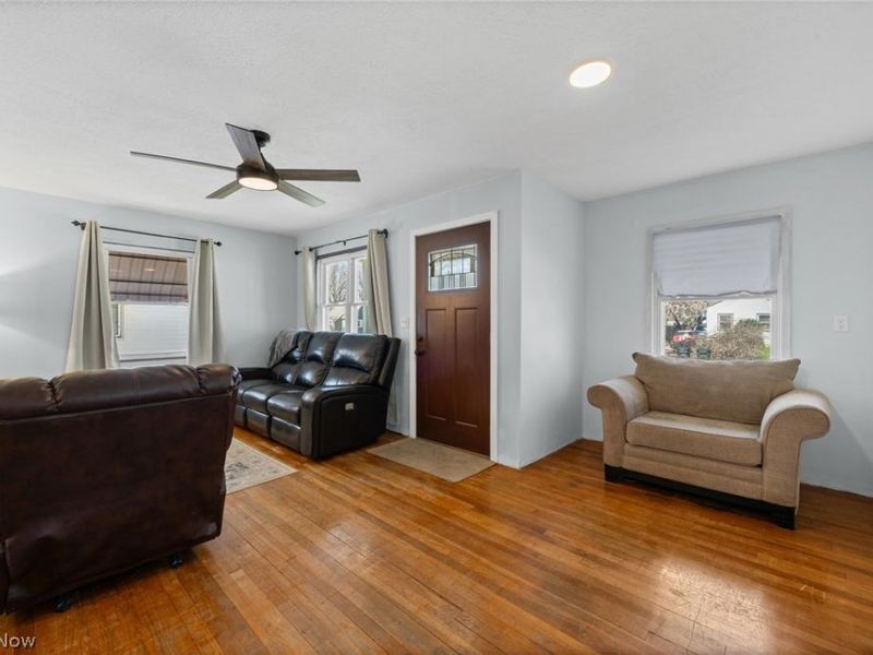 509 Cambridge Avenue, Elyria, OH 44035 Photo 9