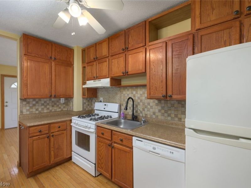 6442 Spring Street, Ravenna, OH 44266 Photo 9