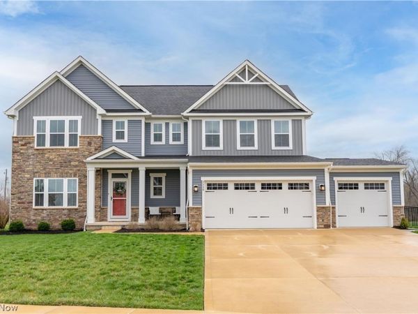 3349 Stoneleigh Road NE, Canton, OH 44721