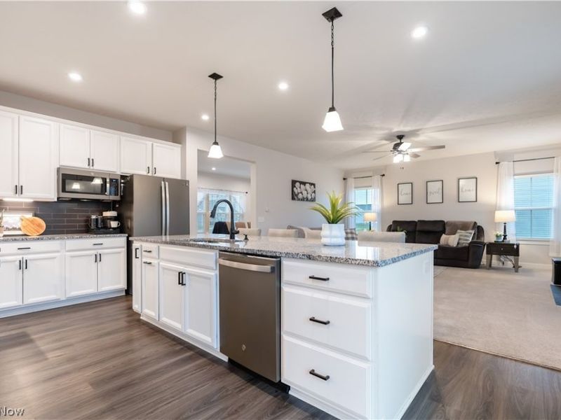 3349 Stoneleigh Road NE, Canton, OH 44721 Photo 11