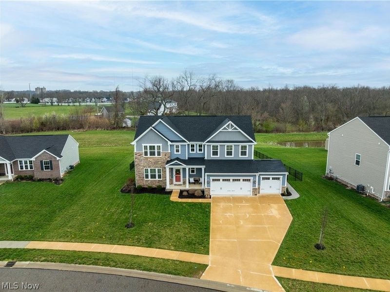 3349 Stoneleigh Road NE, Canton, OH 44721 Photo 2