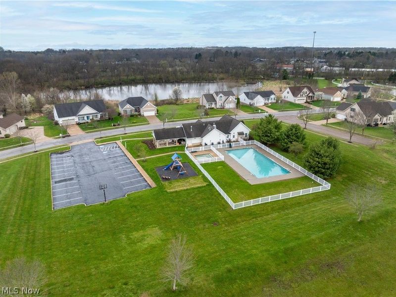 3349 Stoneleigh Road NE, Canton, OH 44721 Photo 36