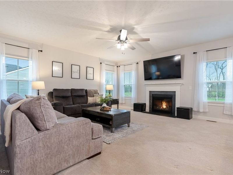 3349 Stoneleigh Road NE, Canton, OH 44721 Photo 4