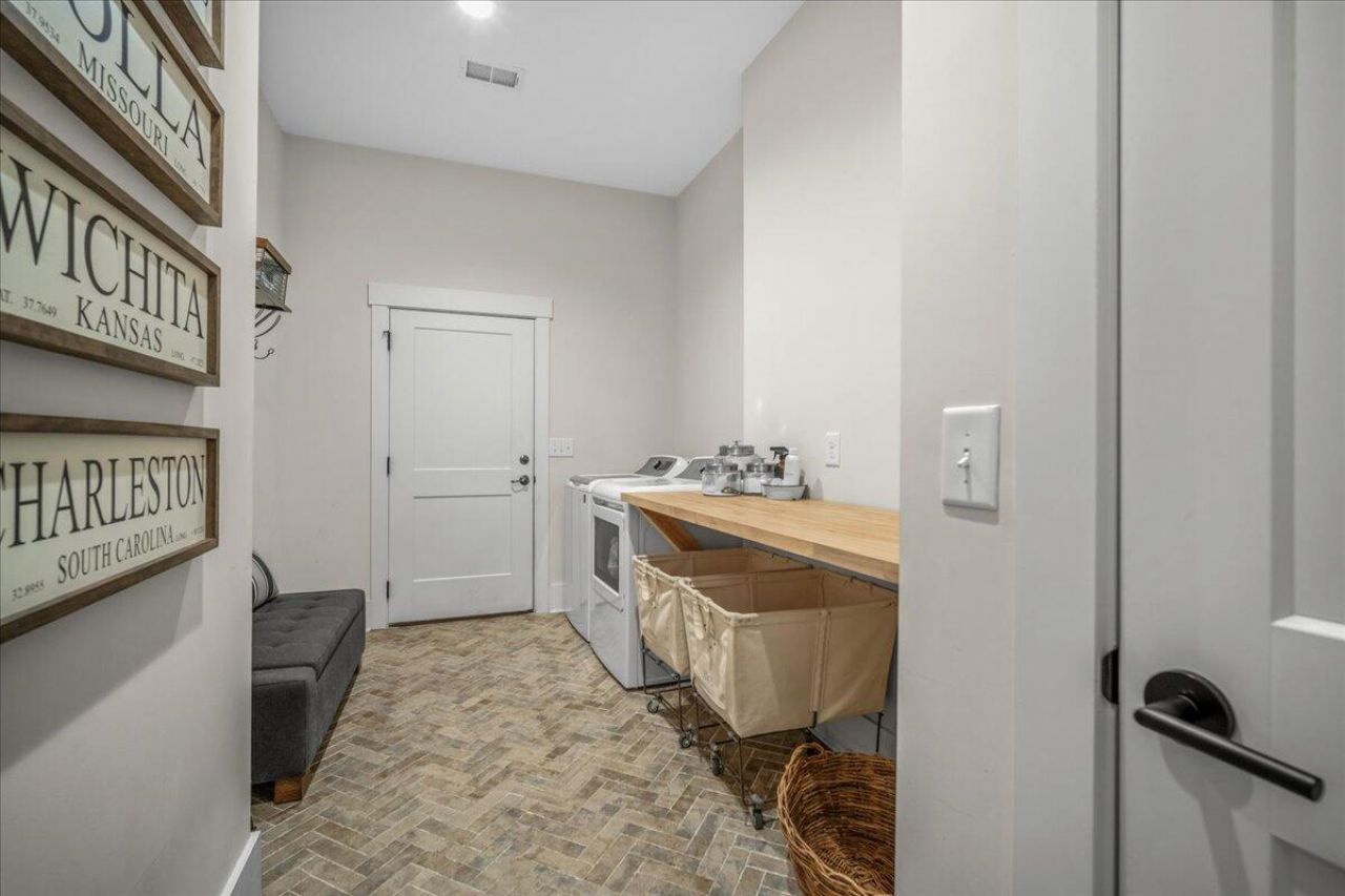 32 Middleton Oaks Road Photo 29