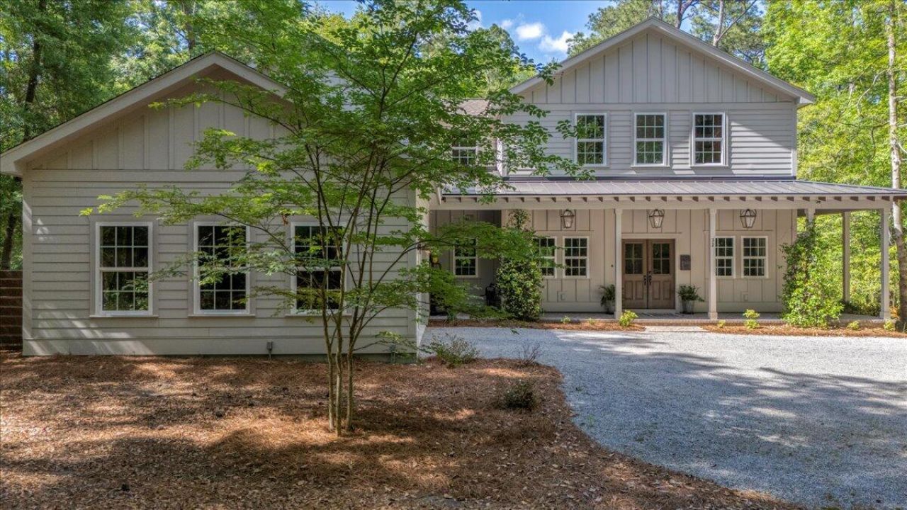 32 Middleton Oaks Road Photo 4