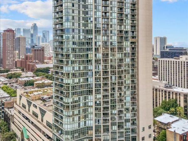 111 W Maple Street , Unit 3401, Chicago, IL 60610