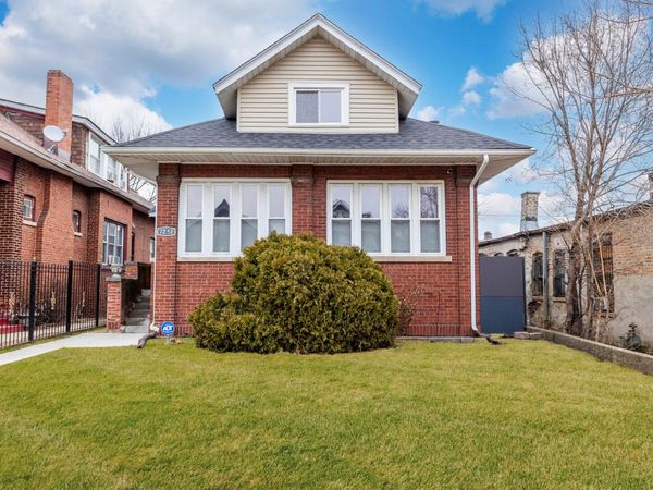 7251 S Paxton Avenue , Chicago, IL 60649