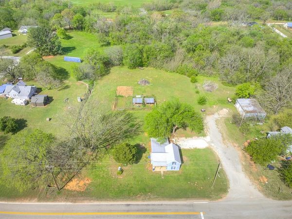 521 S Mahoney Street, Sparks, OK 74869