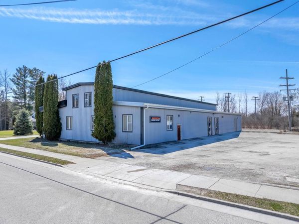 310 S 10th STREET, Oostburg, WI 53070