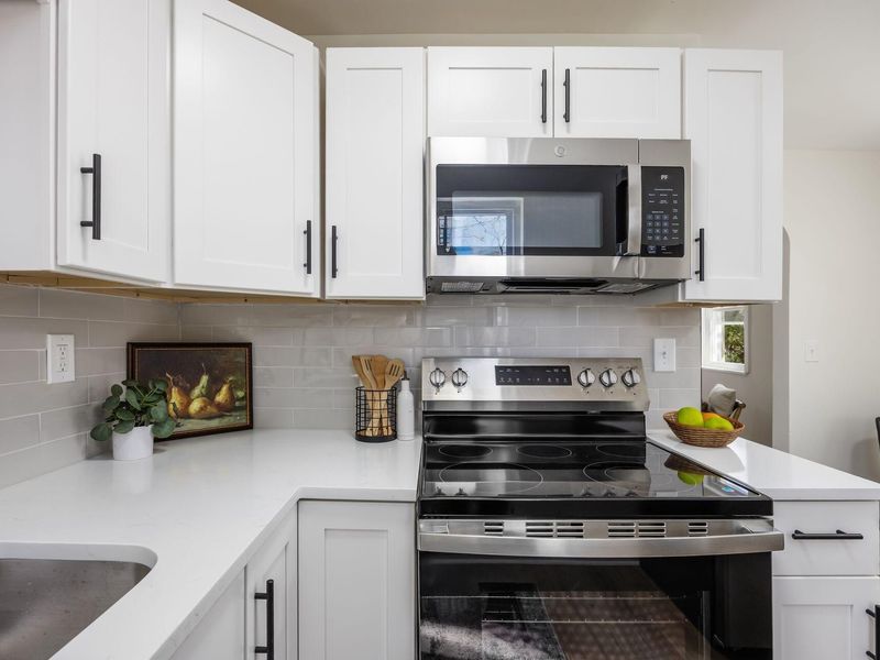 2227 Homestead Drive, Columbus, OH 43211 Photo 12