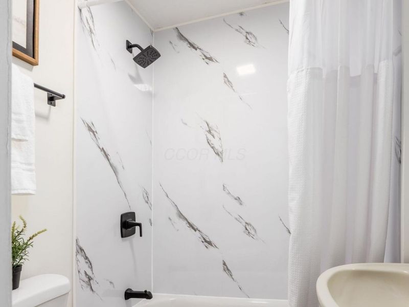 2227 Homestead Drive, Columbus, OH 43211 Photo 19