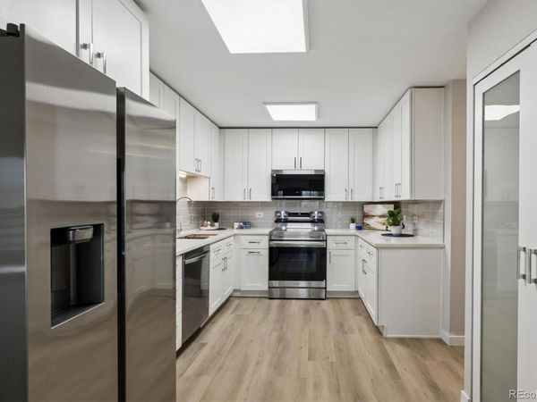 595 S Alton Way , Unit 6B, Denver, CO 80247