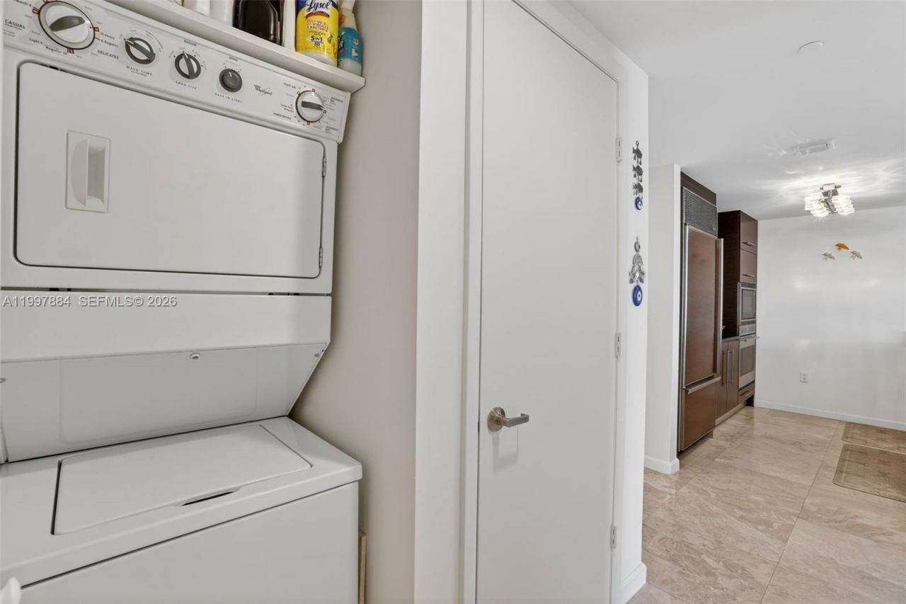 495 Brickell Ave, Unit 2807, Miami, FL 33131 Photo