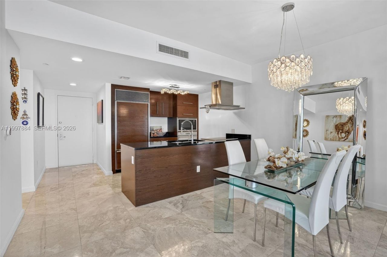 495 Brickell Ave, Unit 2807, Miami, FL 33131 Photo