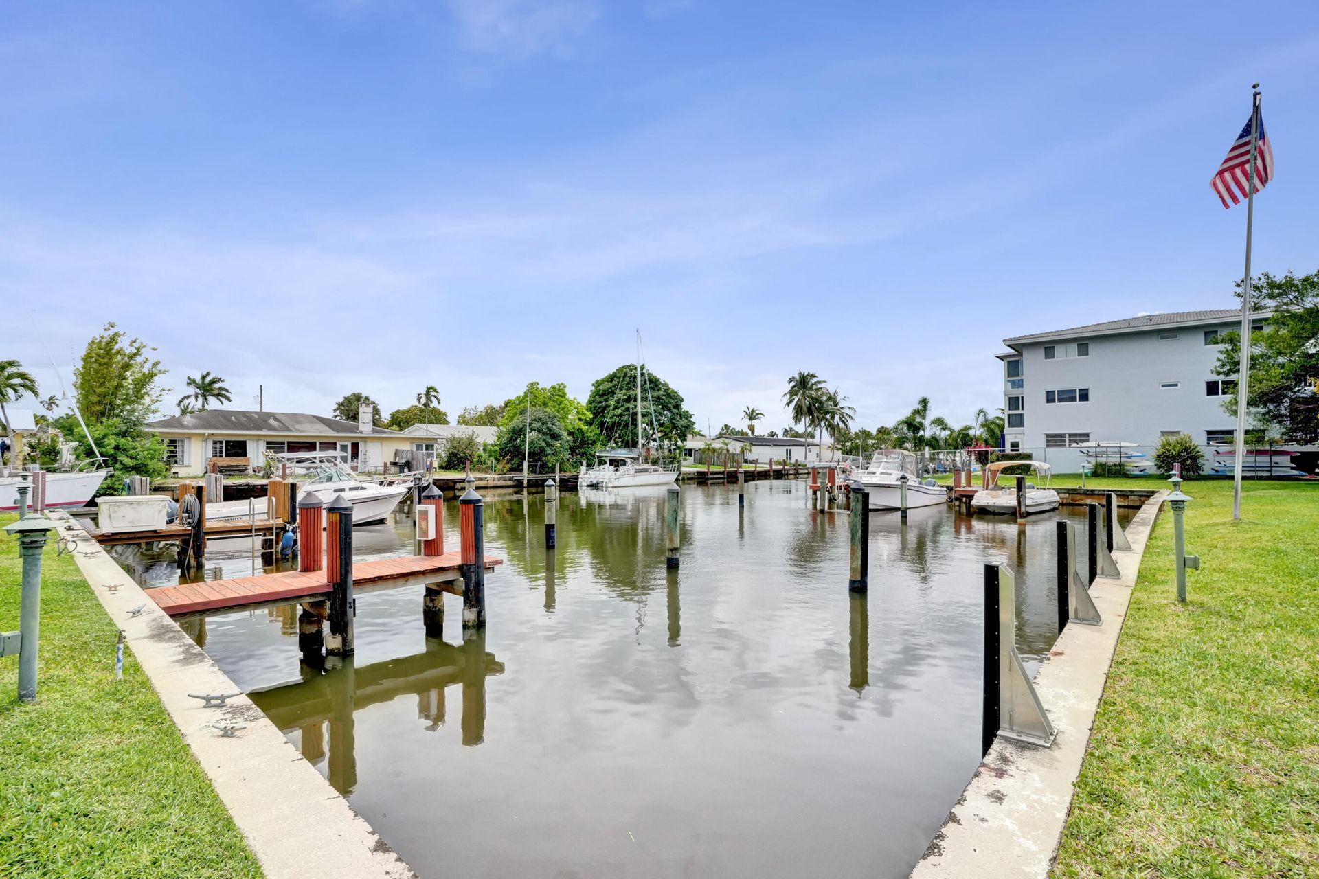 900 SW 12th Street, Unit 100, Fort Lauderdale, FL 33315 Photo