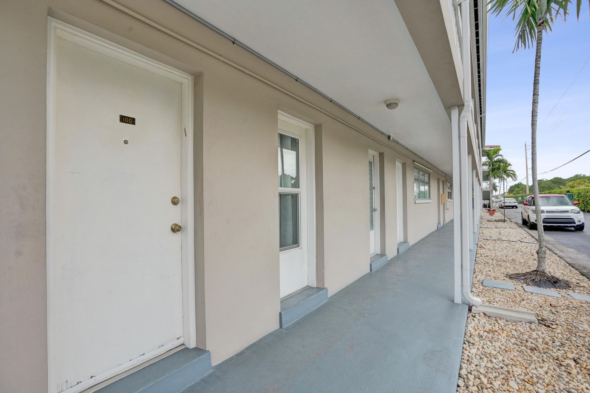 900 SW 12th Street, Unit 100, Fort Lauderdale, FL 33315 Photo