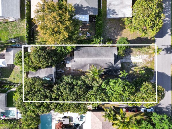 31 NE 14th Avenue, Pompano Beach, FL 33060