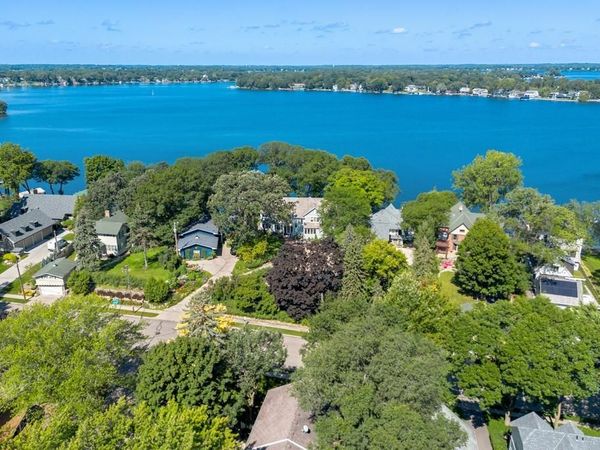185 W Lake Street, Excelsior, MN 55331