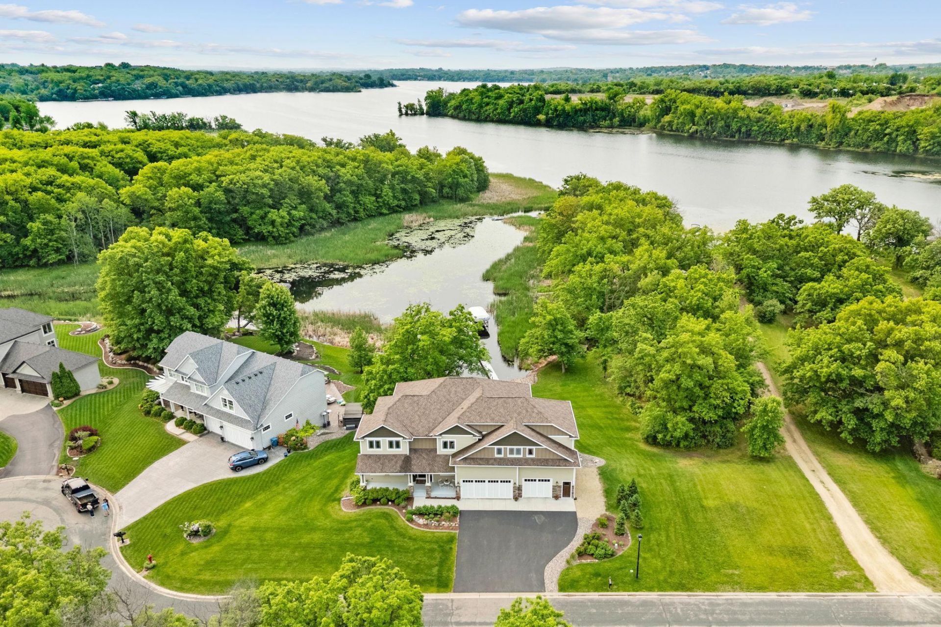 18928 Katrine Court, Lakeville, MN 55044