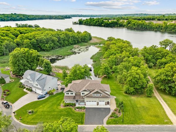 18928 Katrine Court, Lakeville, MN 55044