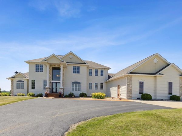 23535 York Road , Hutchinson, MN 55350