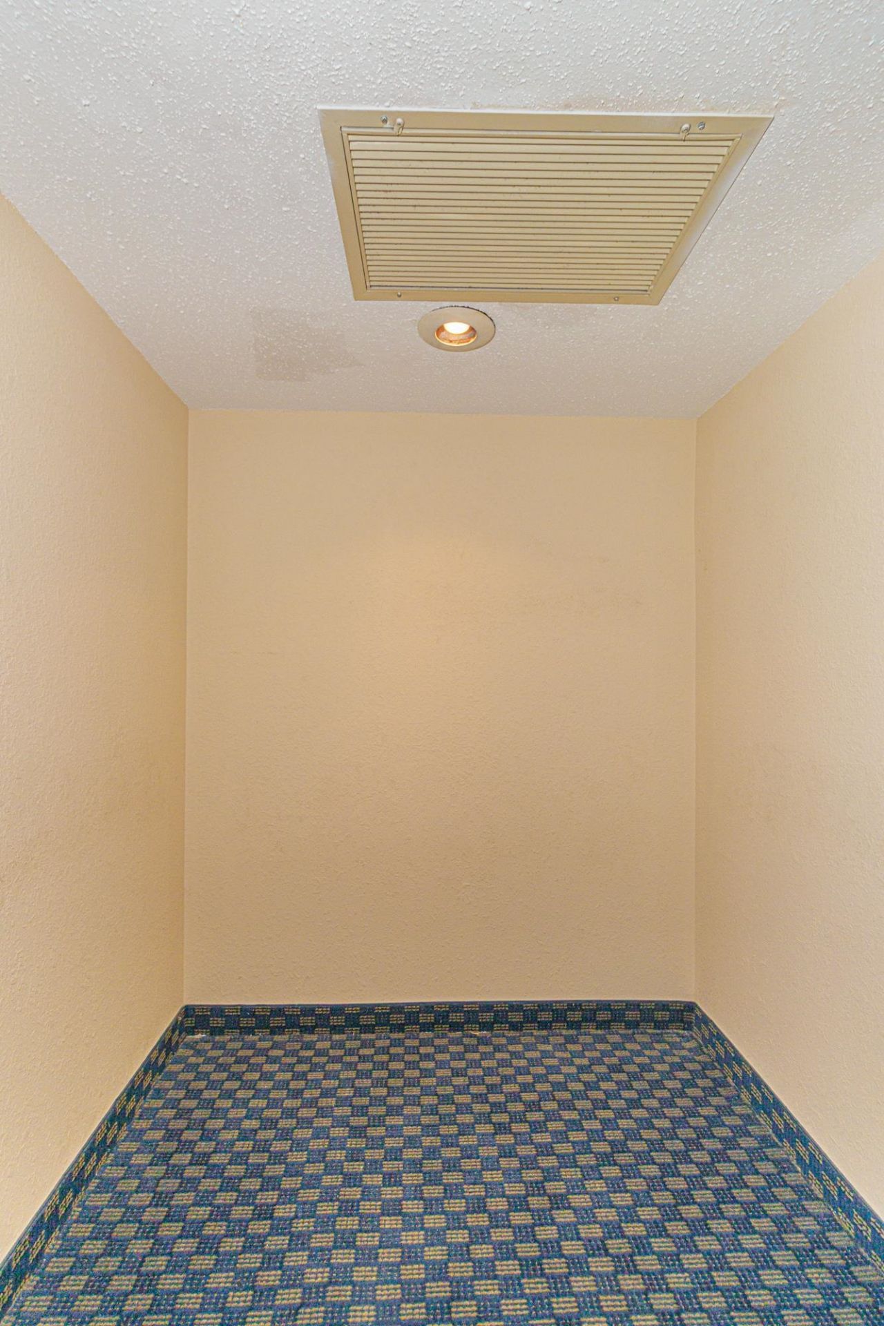 1304 N Ocean Blvd. Photo 21