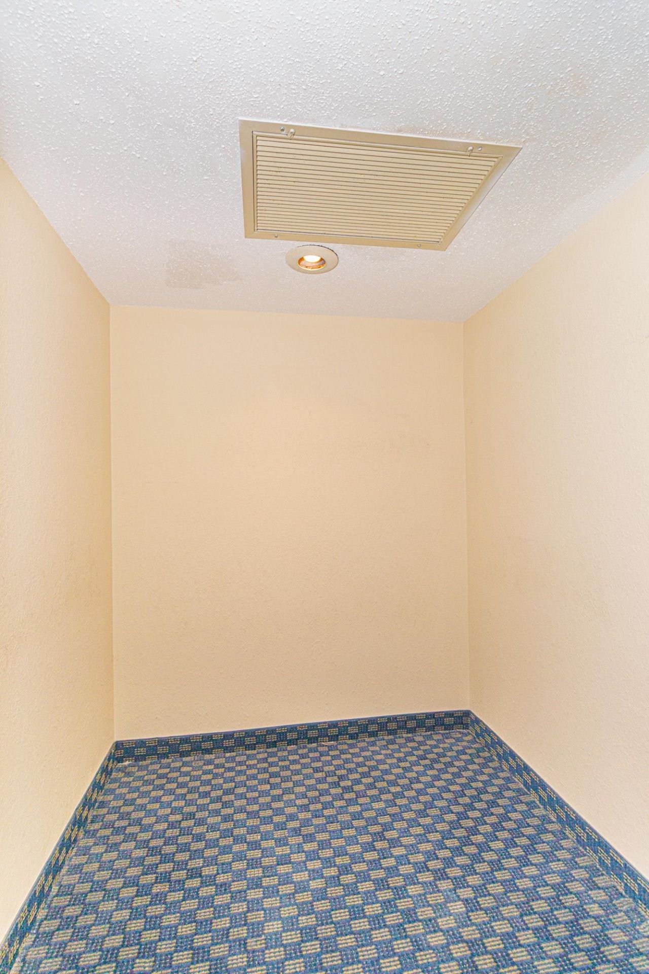 1304 N Ocean Blvd. Photo 21