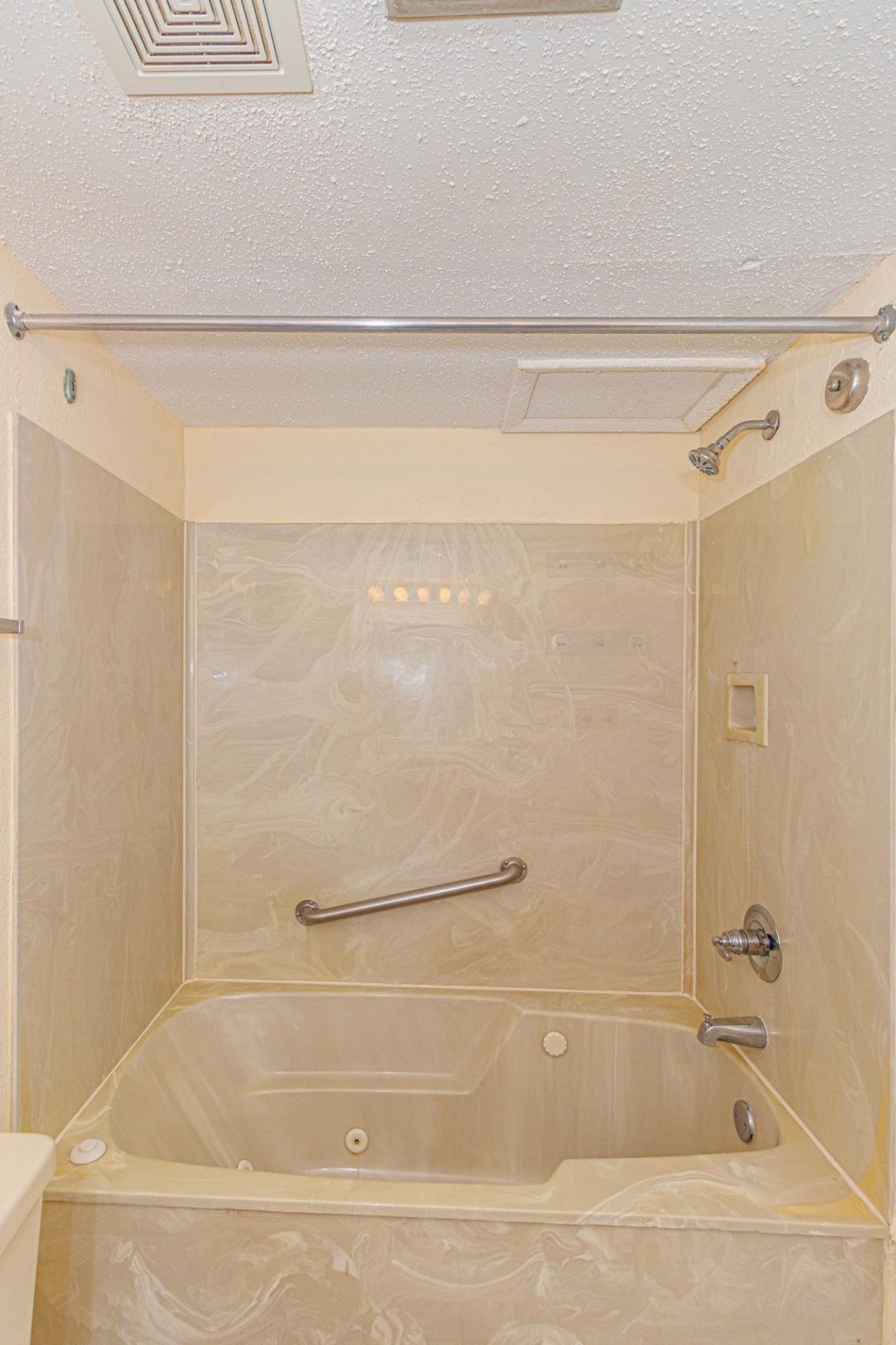 1304 N Ocean Blvd. Photo 24