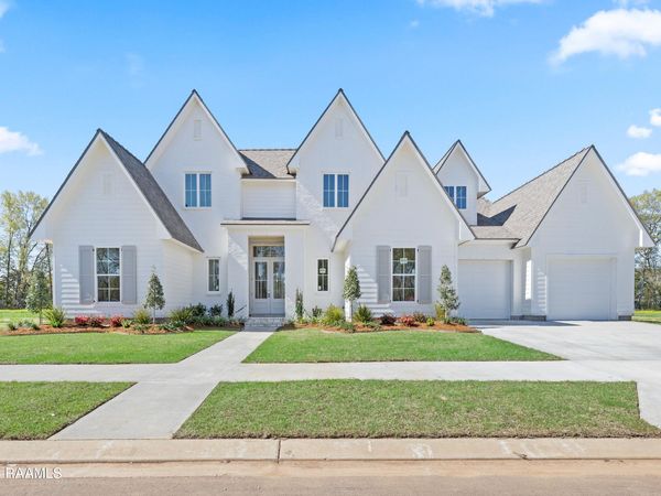 117 Leaning Oak Drive, Lafayette, LA 70508