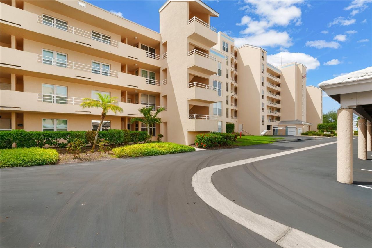 4480 Fairways Boulevard, Unit 410, Bradenton, FL 34209 Photo