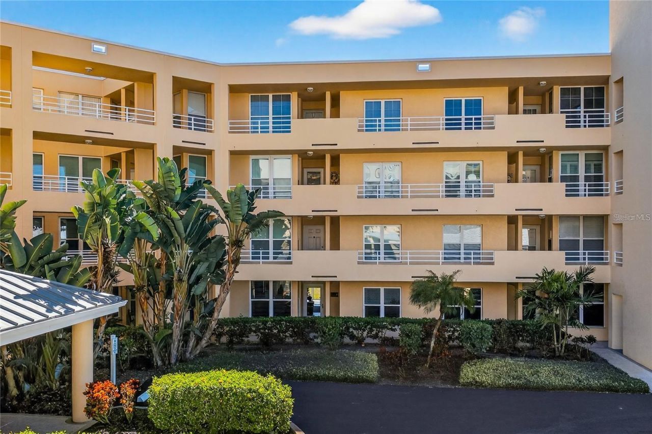 4480 Fairways Boulevard, Unit 410, Bradenton, FL 34209 Photo