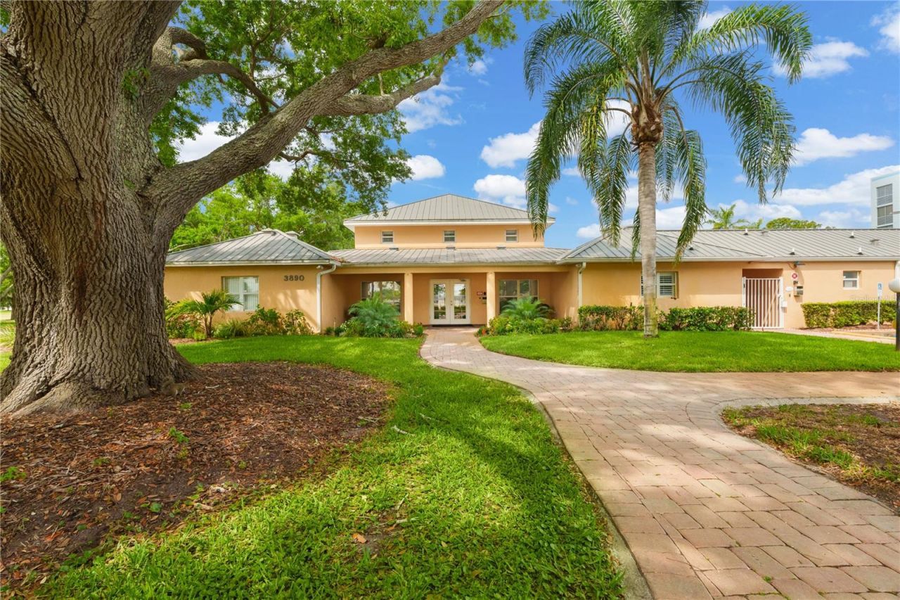 4480 Fairways Boulevard, Unit 410, Bradenton, FL 34209 Photo