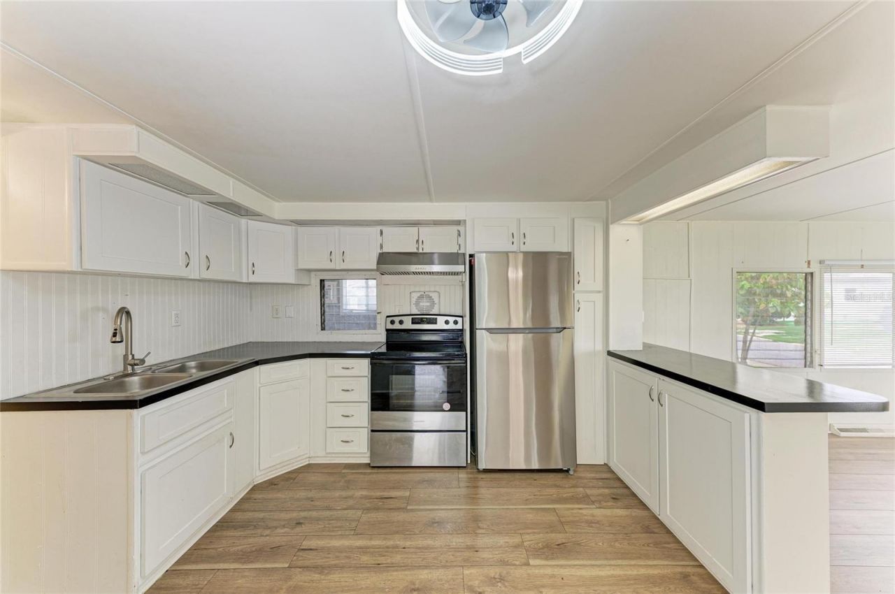 709 50th Avenue Terrace W, Bradenton, FL 34207 Photo