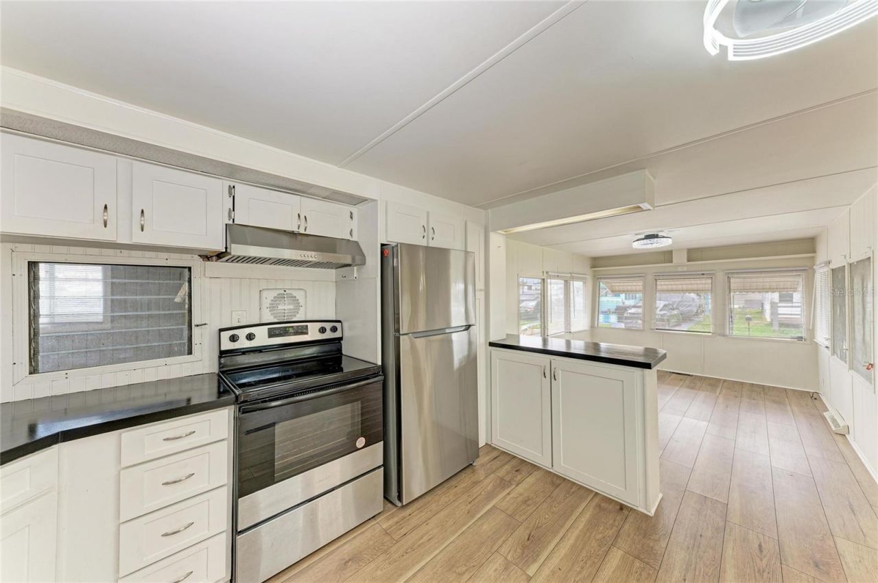 709 50th Avenue Terrace W, Bradenton, FL 34207 Photo