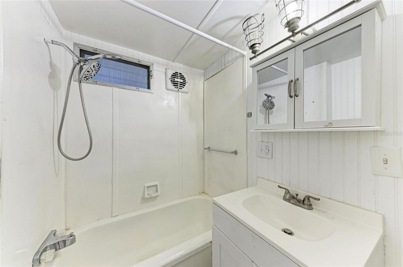 709 50th Avenue Terrace W, Bradenton, FL 34207 Photo