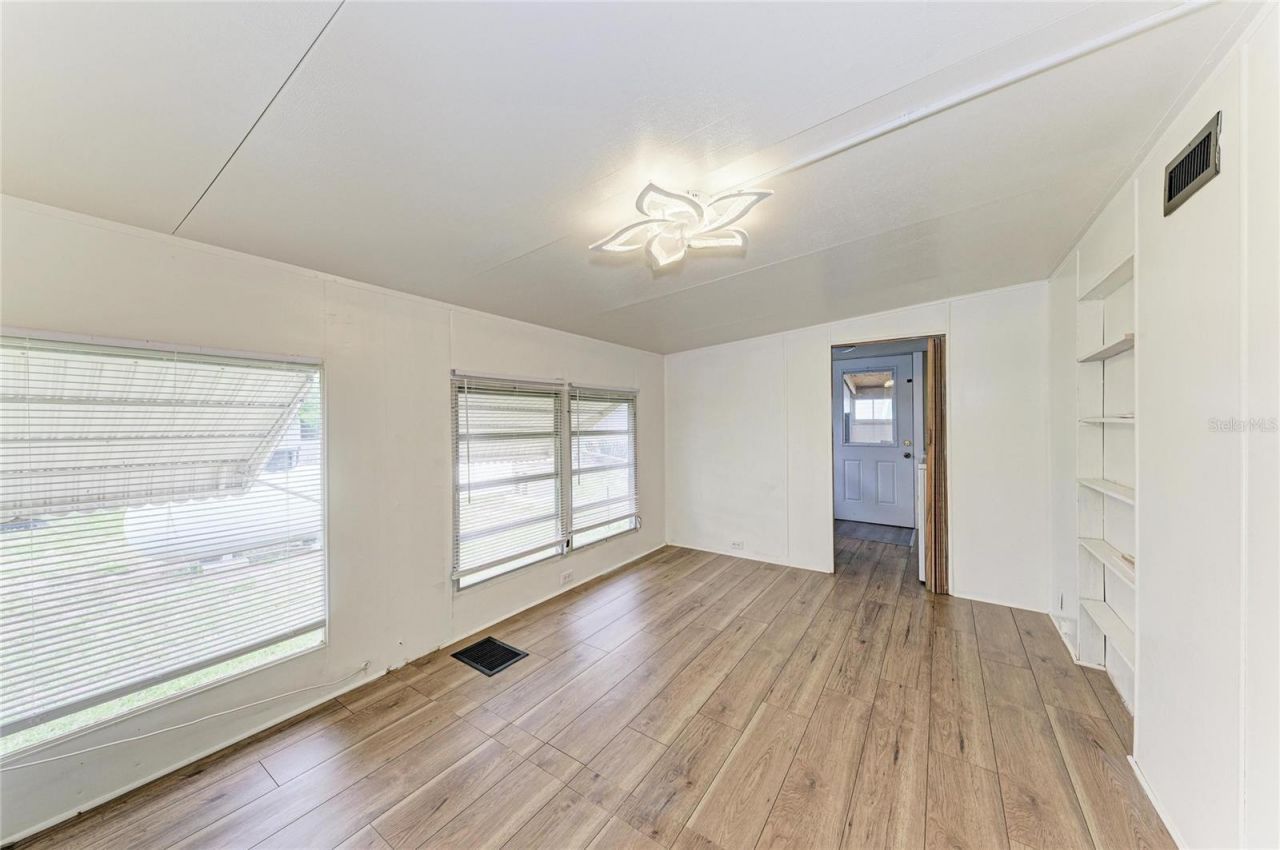 709 50th Avenue Terrace W, Bradenton, FL 34207 Photo