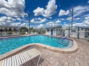 709 50th Avenue Terrace W, Bradenton, FL 34207 Photo