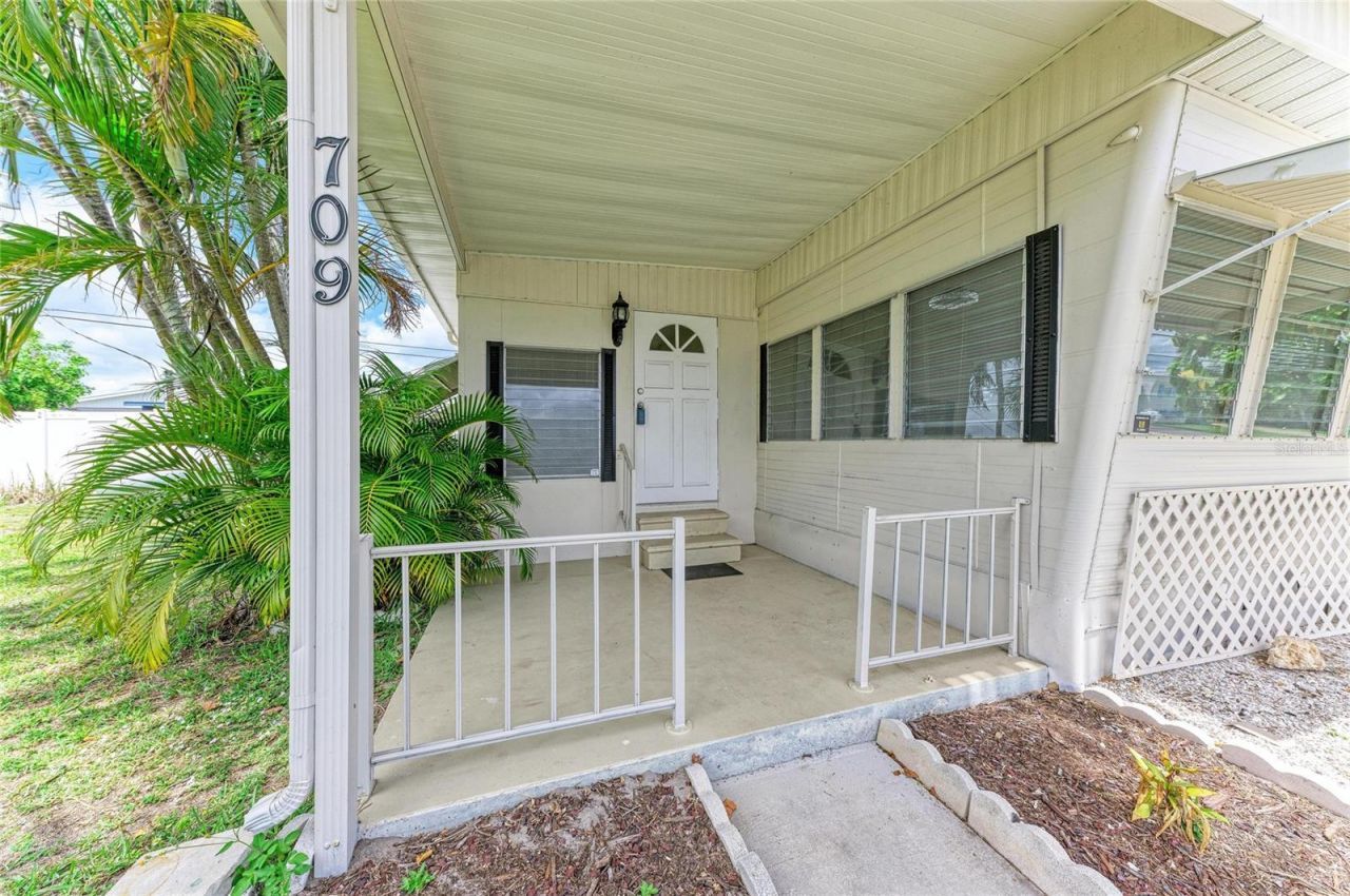 709 50th Avenue Terrace W, Bradenton, FL 34207 Photo