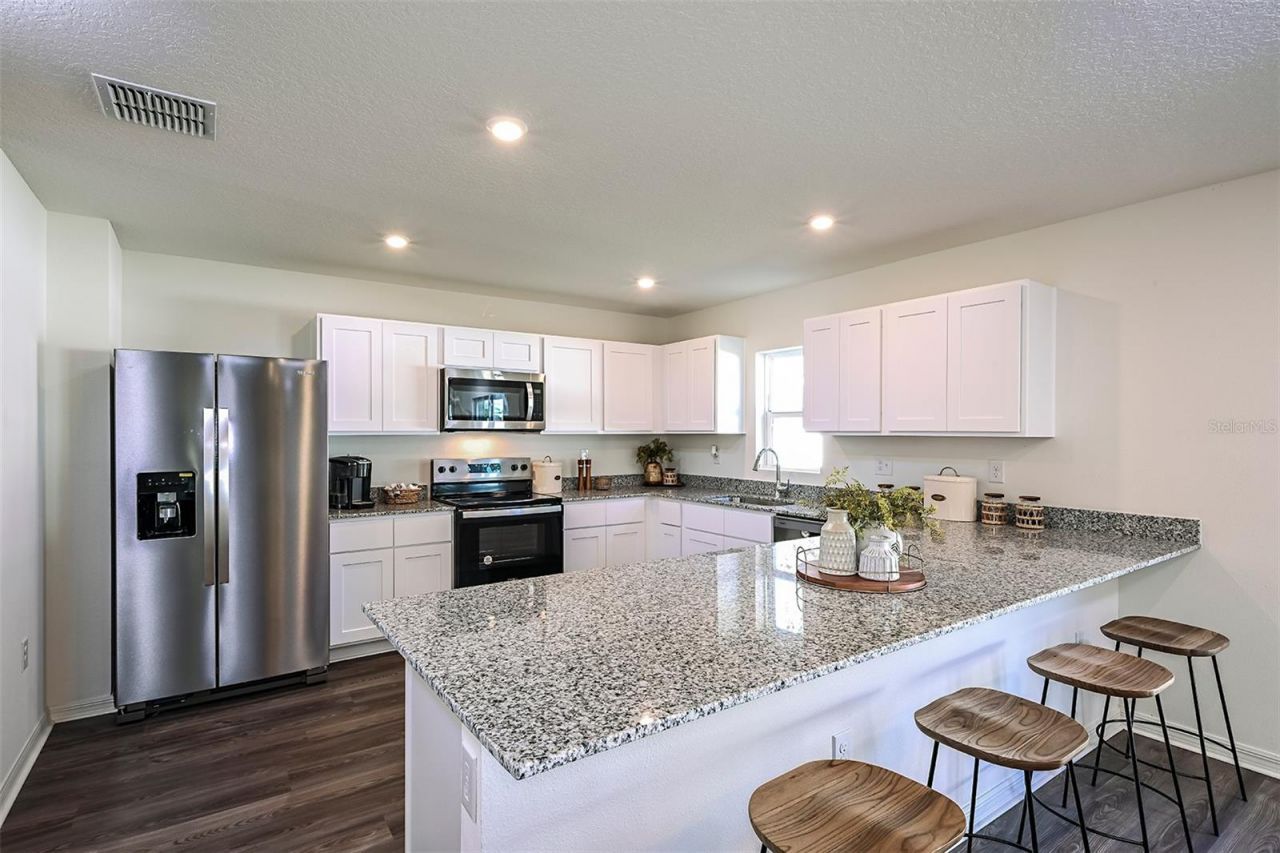 456 Oak Canopy Circle, Avon Park, FL 33825 Photo