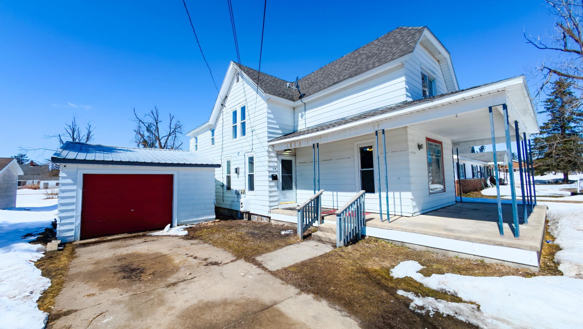 514 S Center Avenue, Gaylord, MI 49735 Main Photo