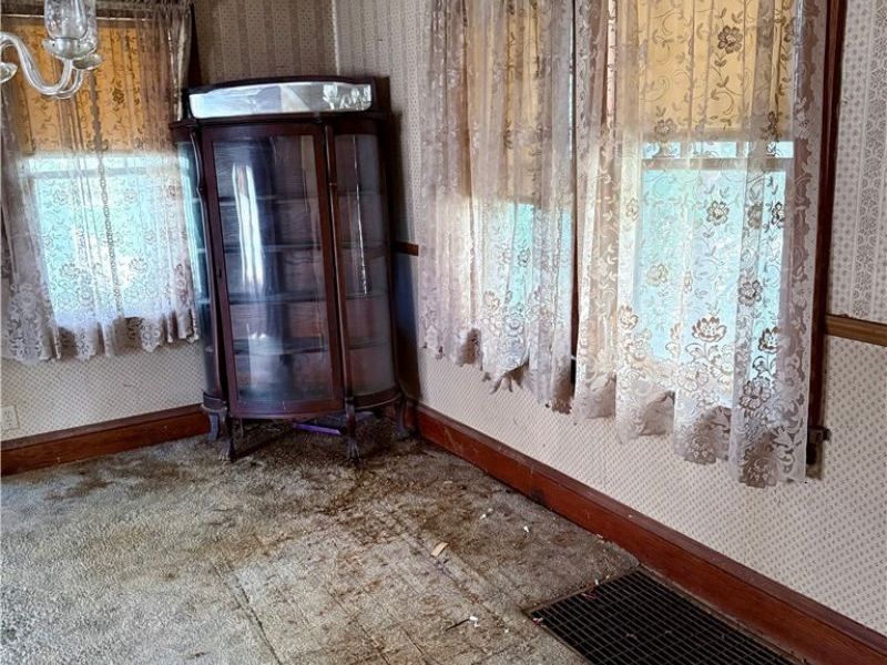 677 Eastland Avenue, Akron, OH 44305 Photo 6