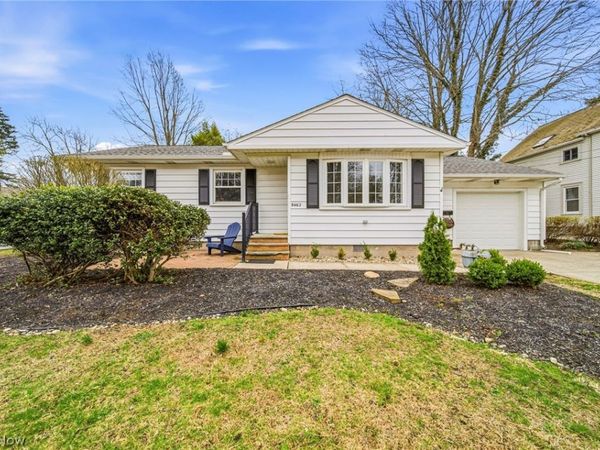 8462 Nowlen Street , Mentor, OH 44060