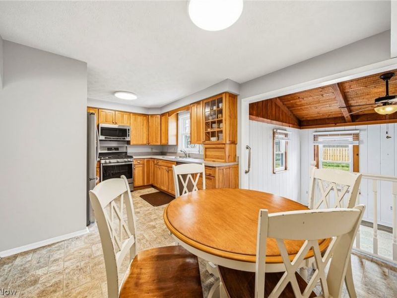 8462 Nowlen Street, Mentor, OH 44060 Photo 8