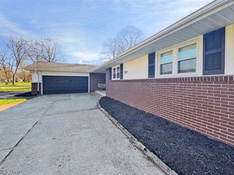 7230 Elmland Avenue, Poland, OH 44514 Photo 3