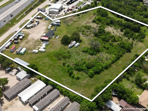 4901 N IH 35, Waco, TX 76705