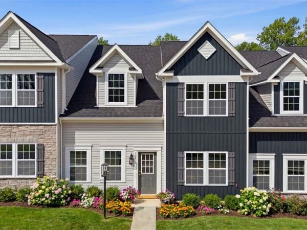 107 Blue Bird ln, Sarver, PA 16055